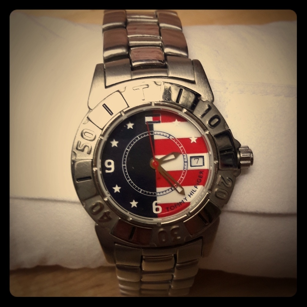 Tommy Hilfiger watch - Picture 2 of 5